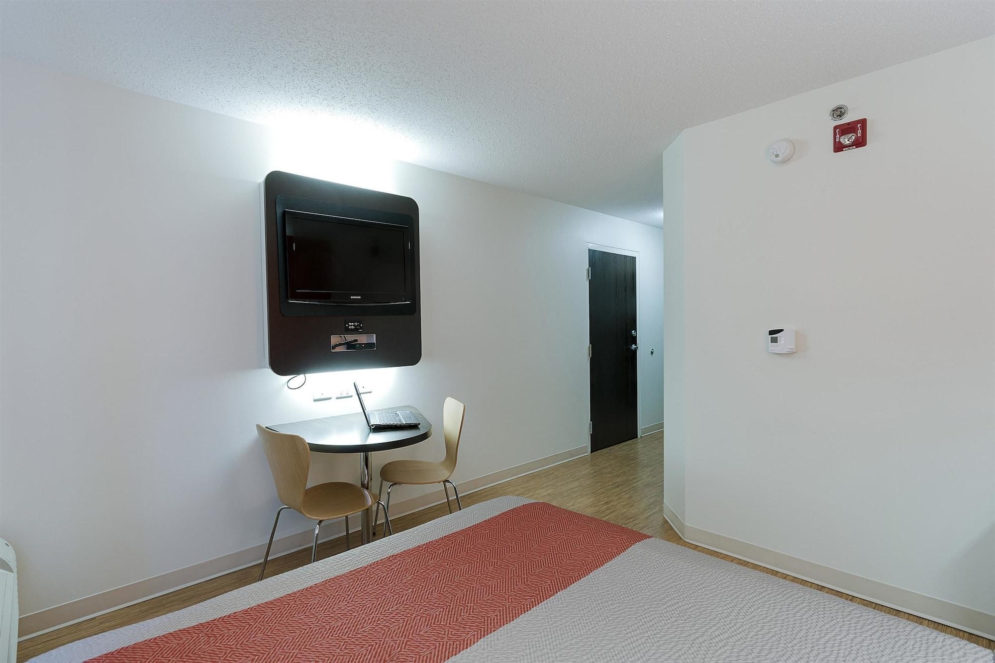 Motel 6-Brandon, Mb Exterior photo