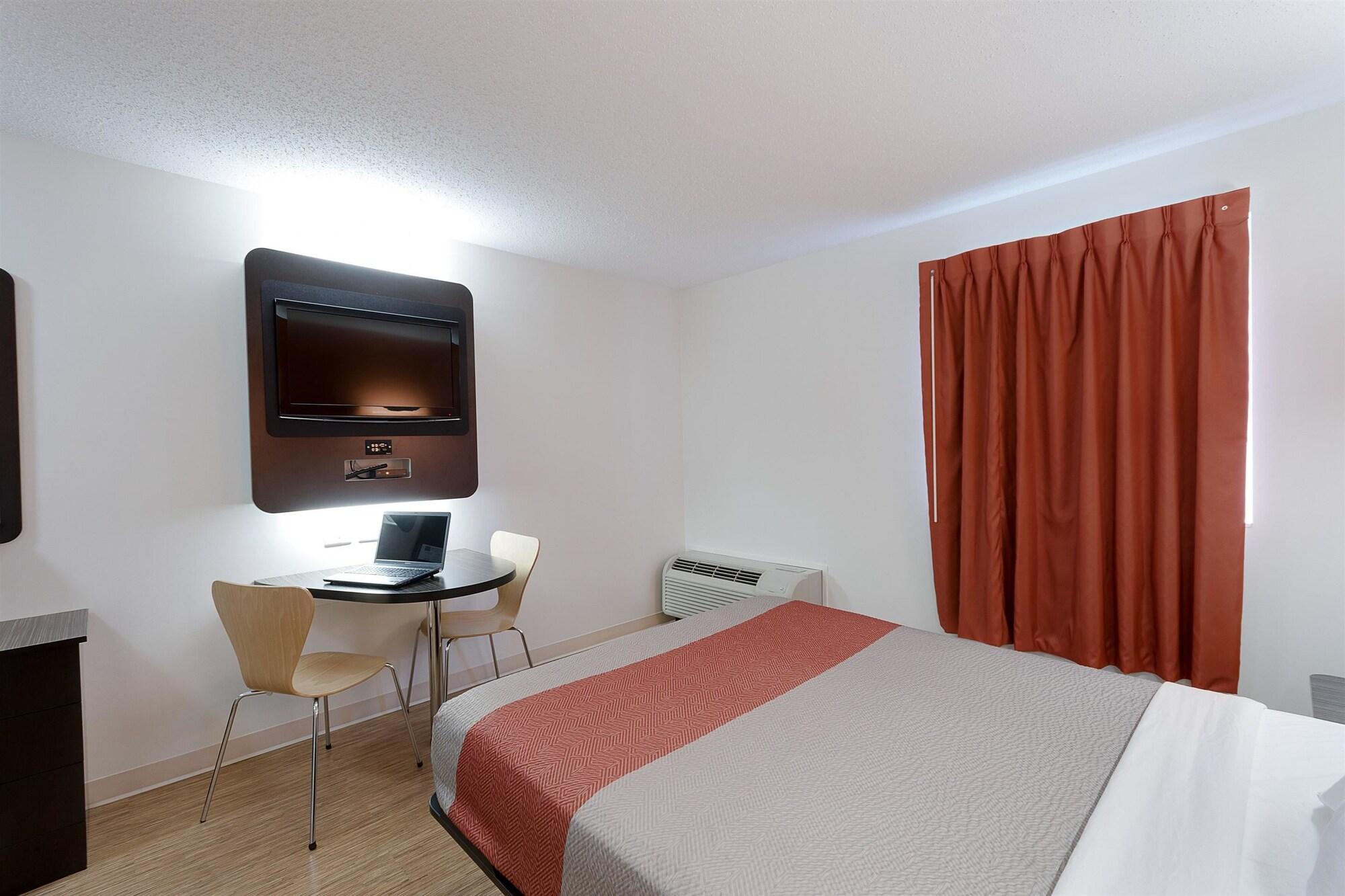 Motel 6-Brandon, Mb Exterior photo
