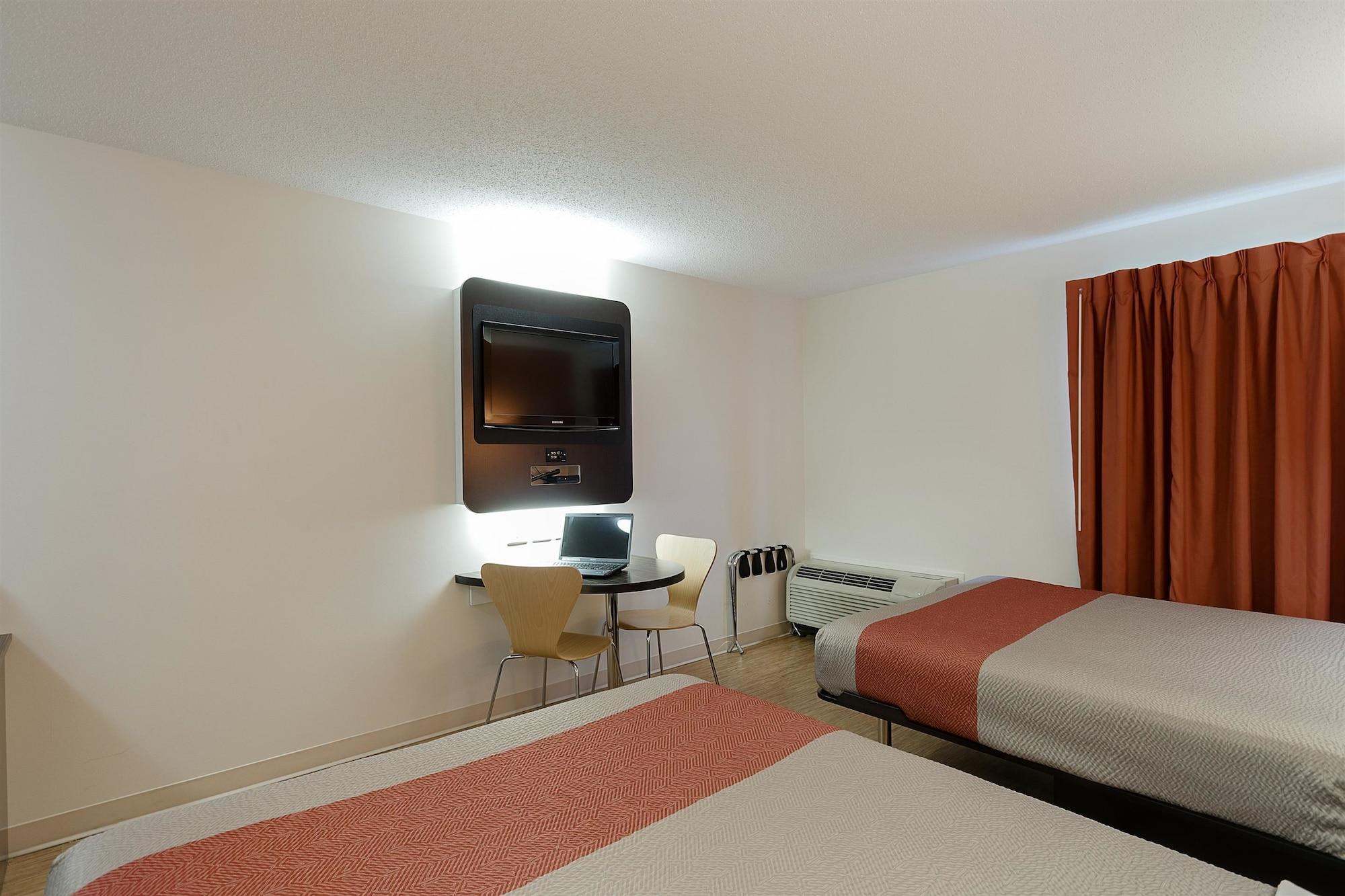 Motel 6-Brandon, Mb Exterior photo